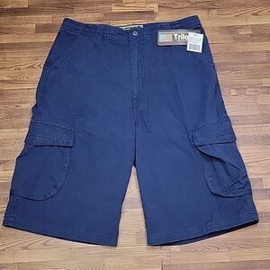 NWT! Trilogy Blue Cargo Shorts Size 16